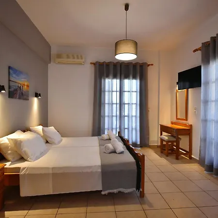 Mari Evans Hotel